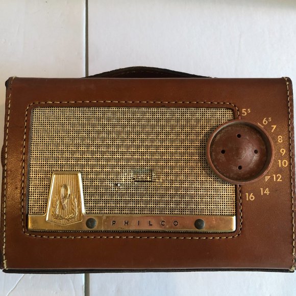 VINTAGE Philco E-675-124 Radio with Leather Case #F31 - Picture 10 of 10